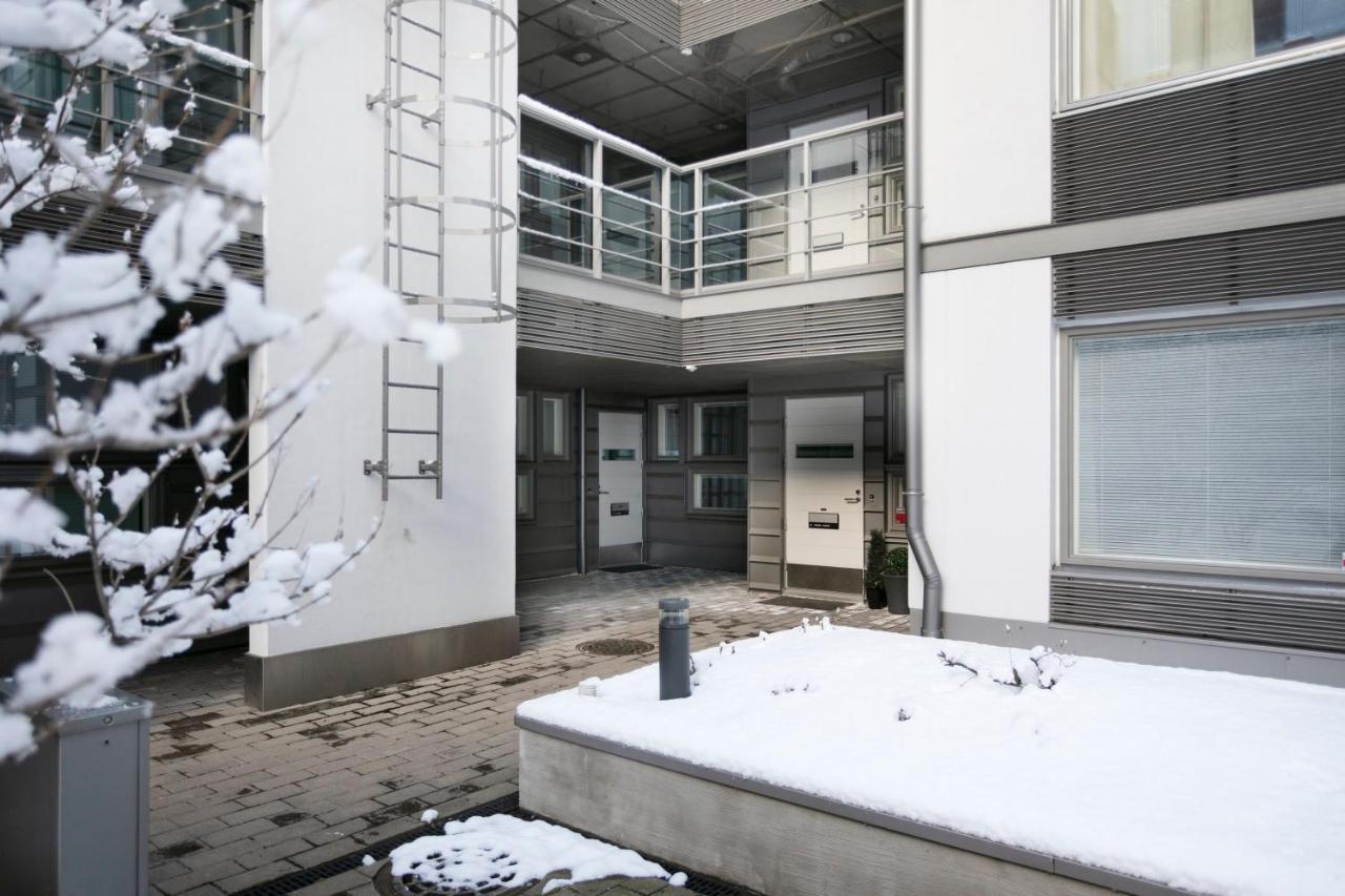 2Ndhomes Cozy 1Br Apartment With Balcony By The Central Station Helsinki Exterior photo