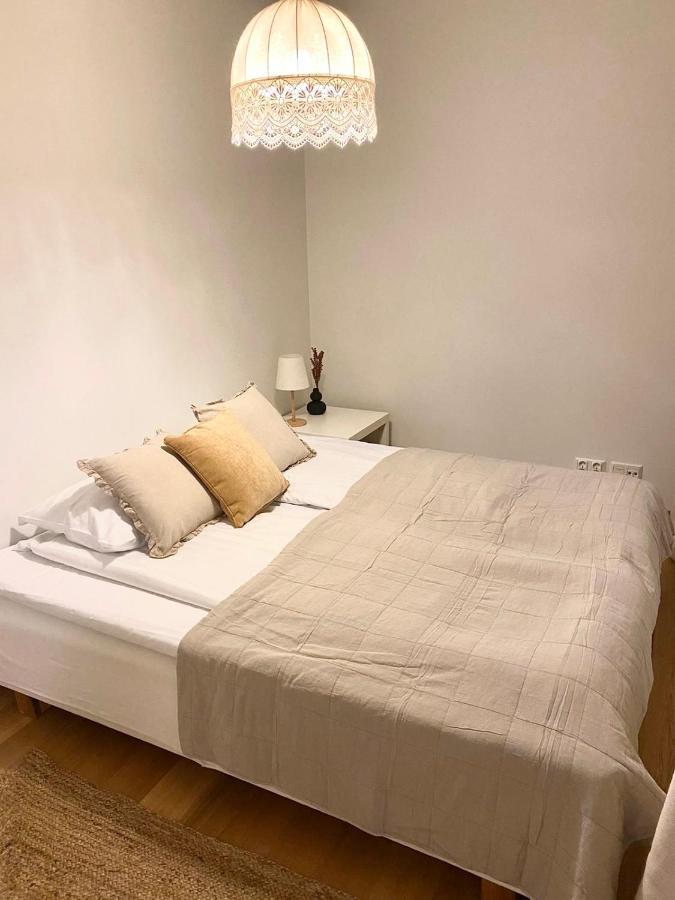 2Ndhomes Cozy 1Br Apartment With Balcony By The Central Station Helsinki Exterior photo